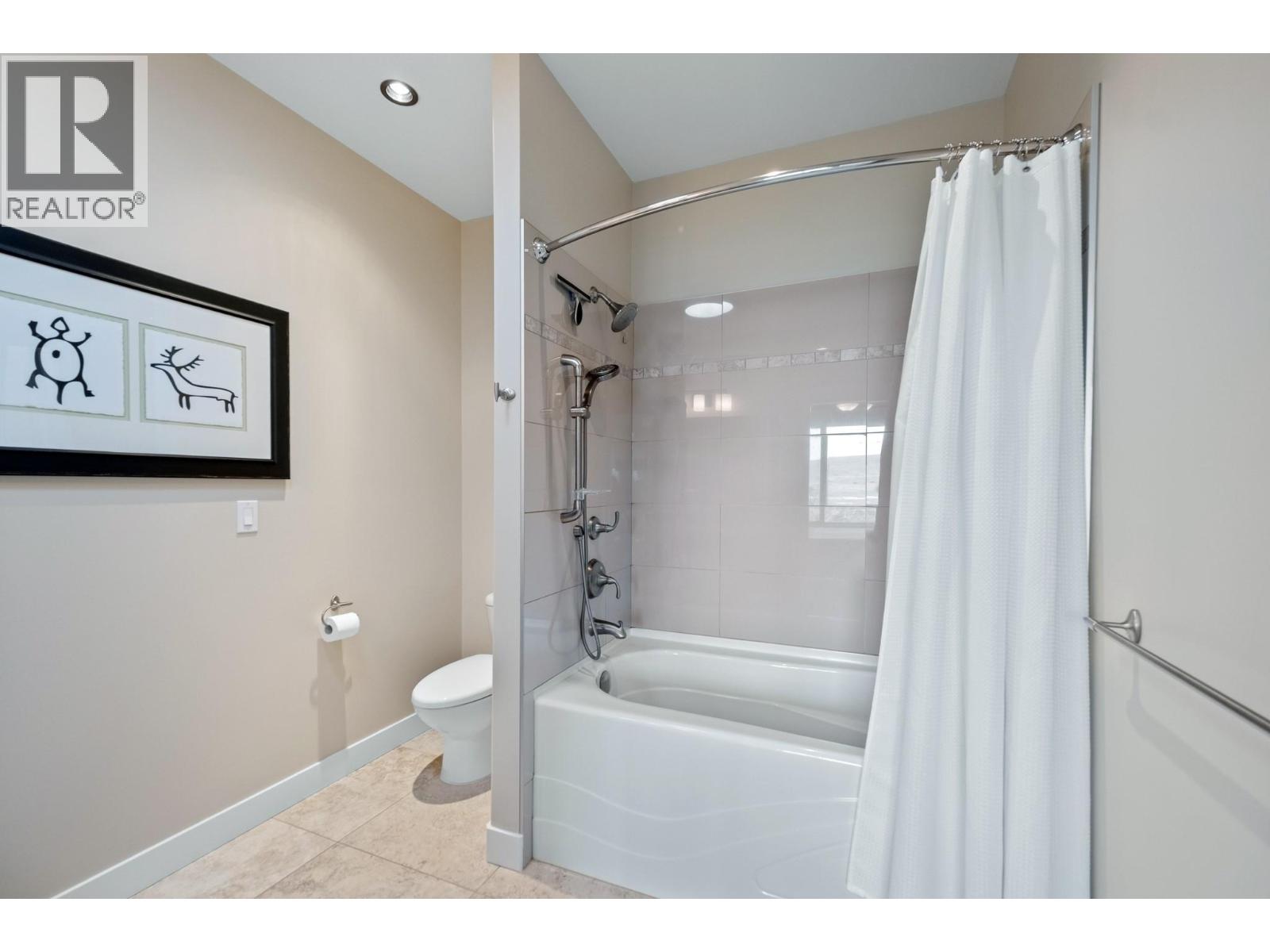 2000 Valleyview Drive Unit# 6, Osoyoos