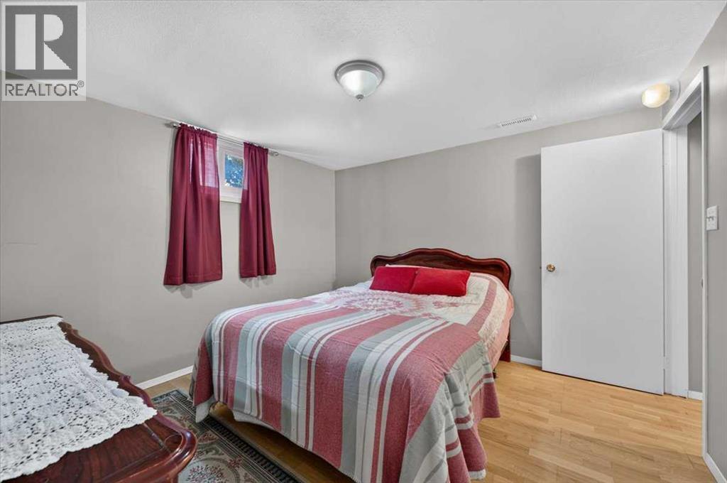 8331 33 Avenue NW - photo 42