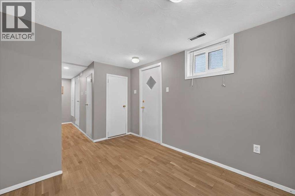 8331 33 Avenue NW - photo 40