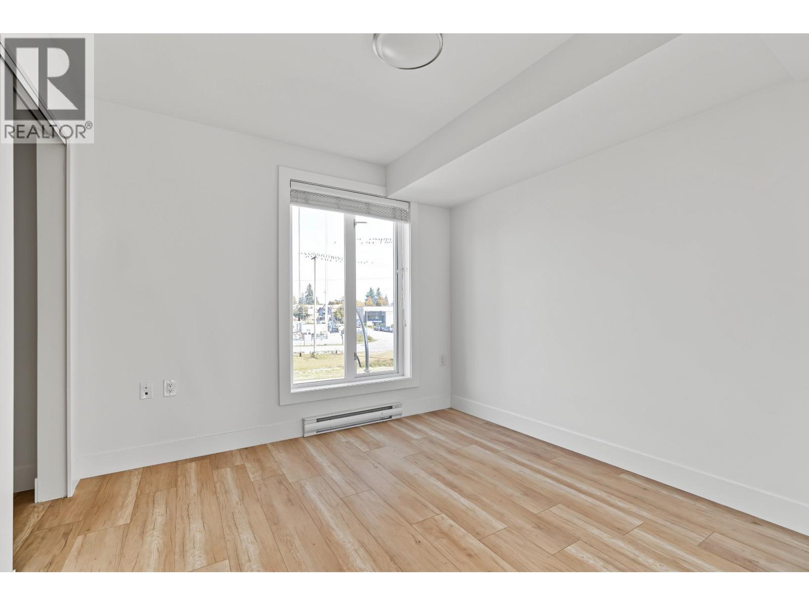 Photo of 11 6288 BERESFORD STREET 14