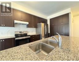 Laundry room - 47 Bellflower Lane, Richmond Hill, ON L4E1E7 Photo 8