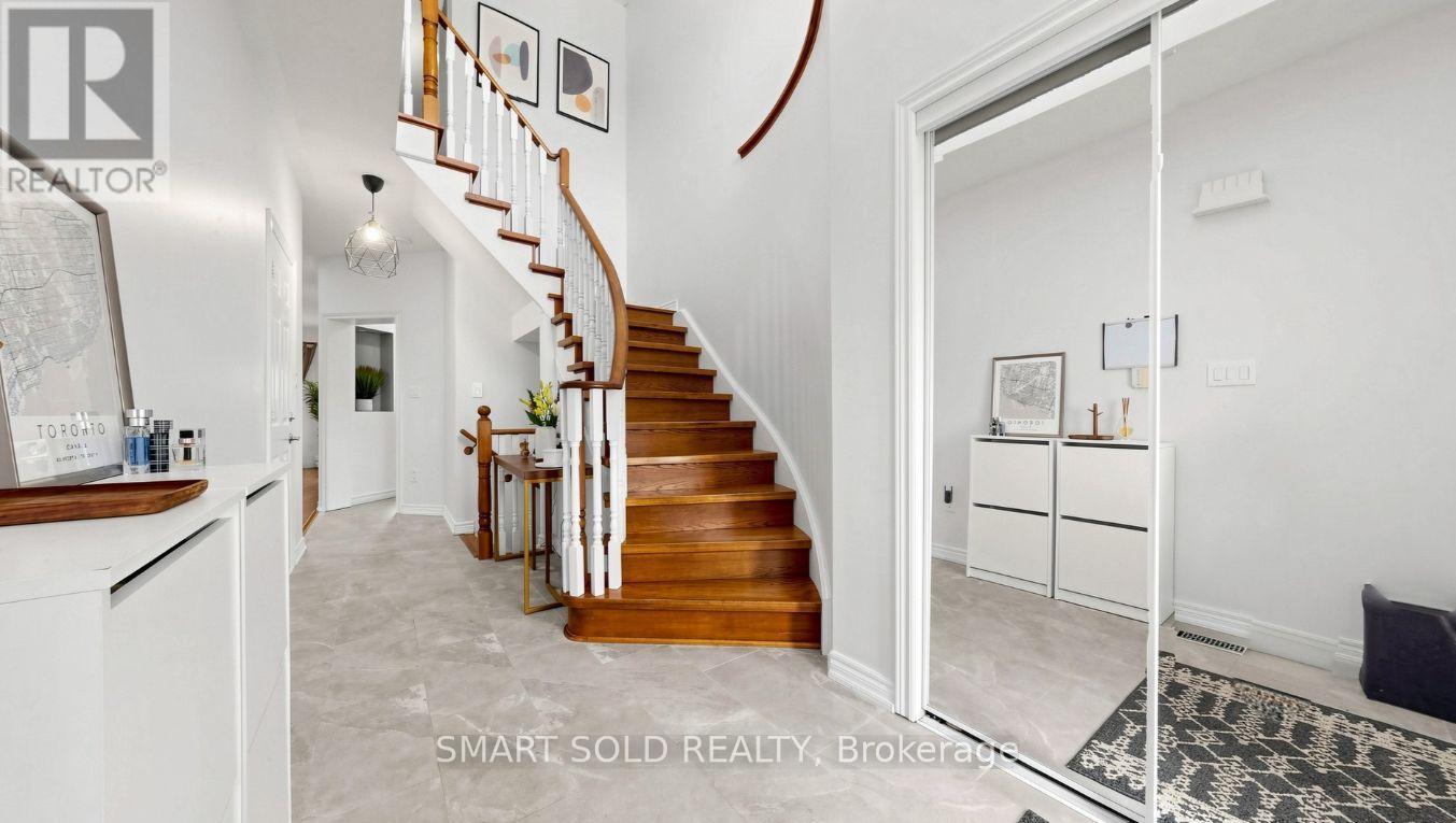 6 KINNEY GATE, Vaughan (Maple) — photo 4