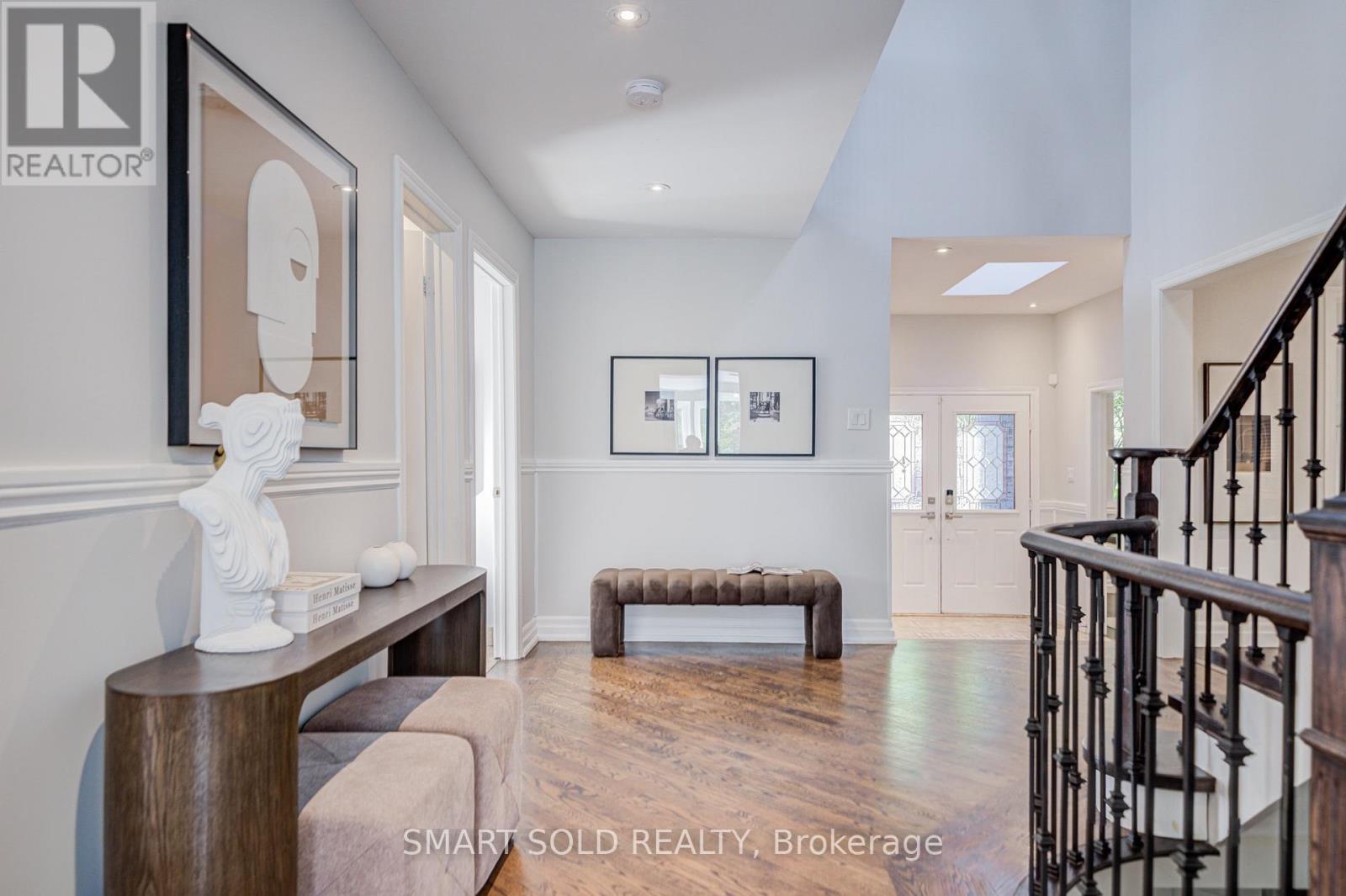350 KIRBY CRESCENT - 24