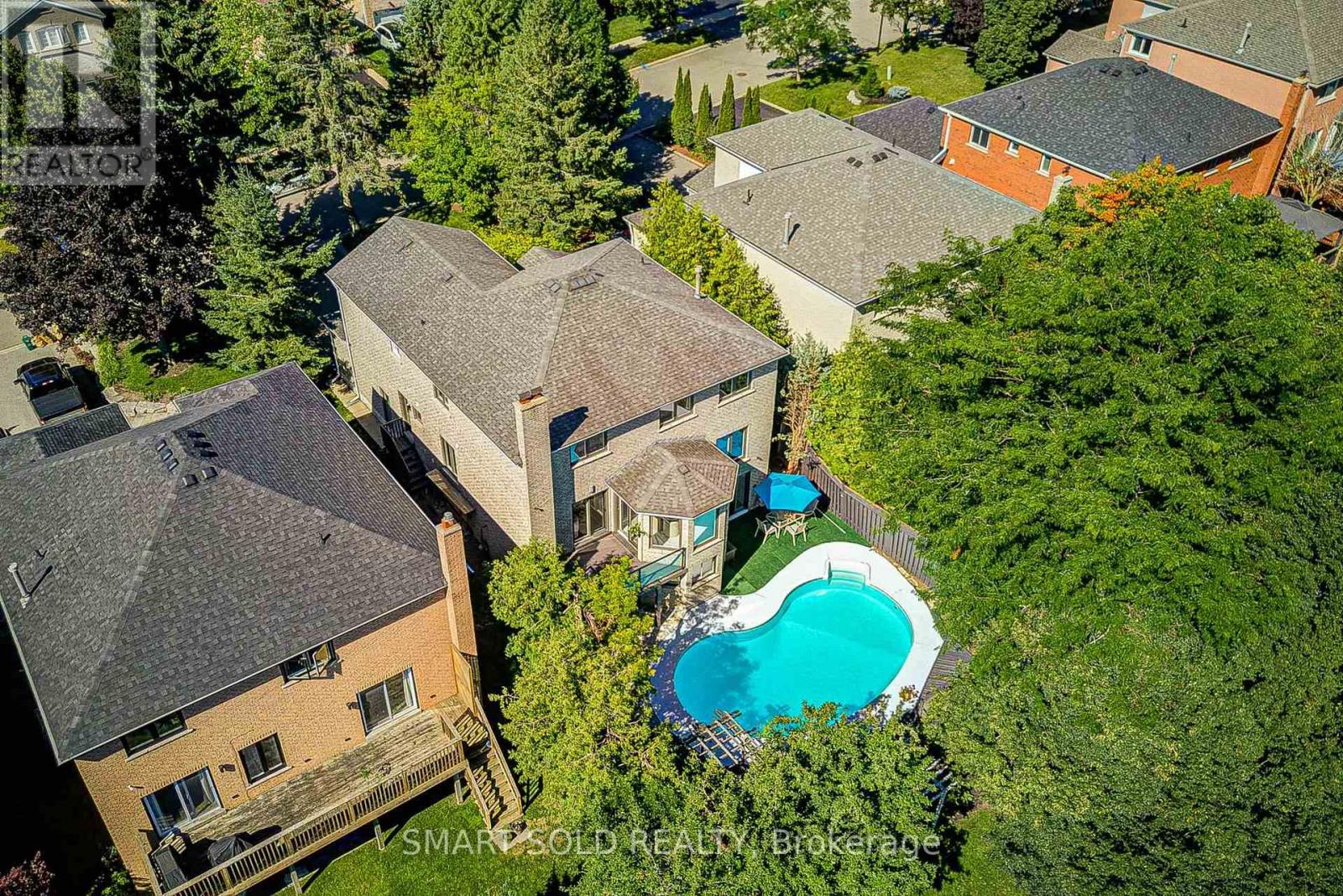 350 KIRBY CRESCENT - 6