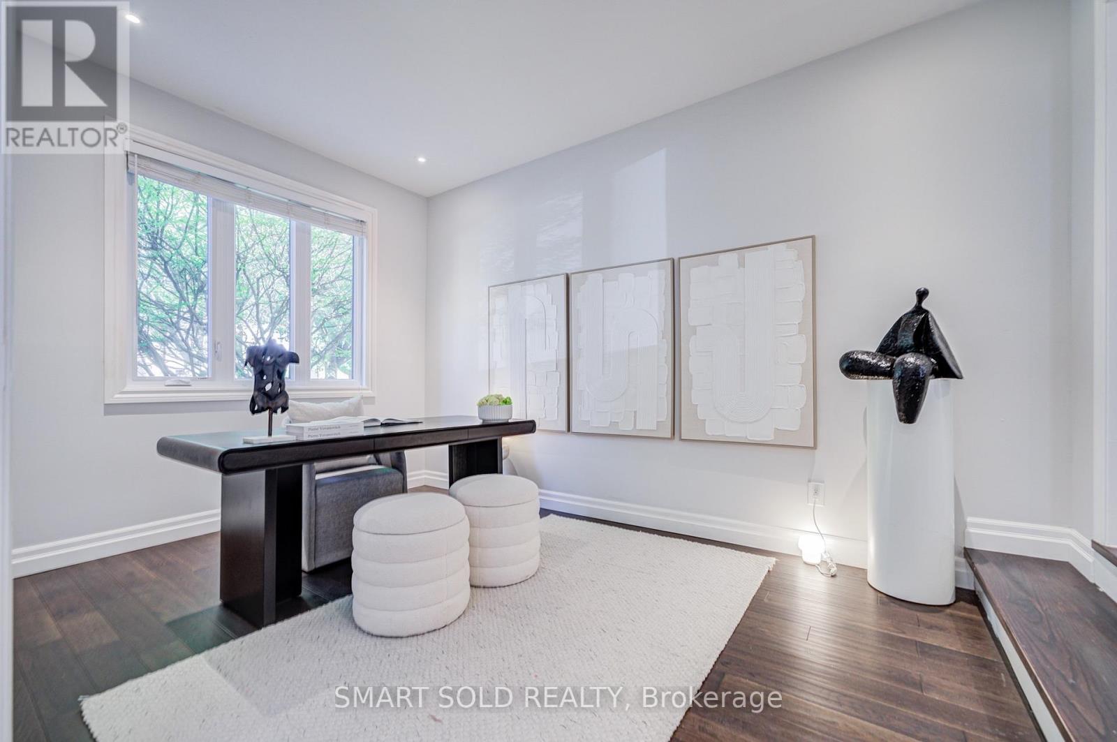 350 KIRBY CRESCENT - 8