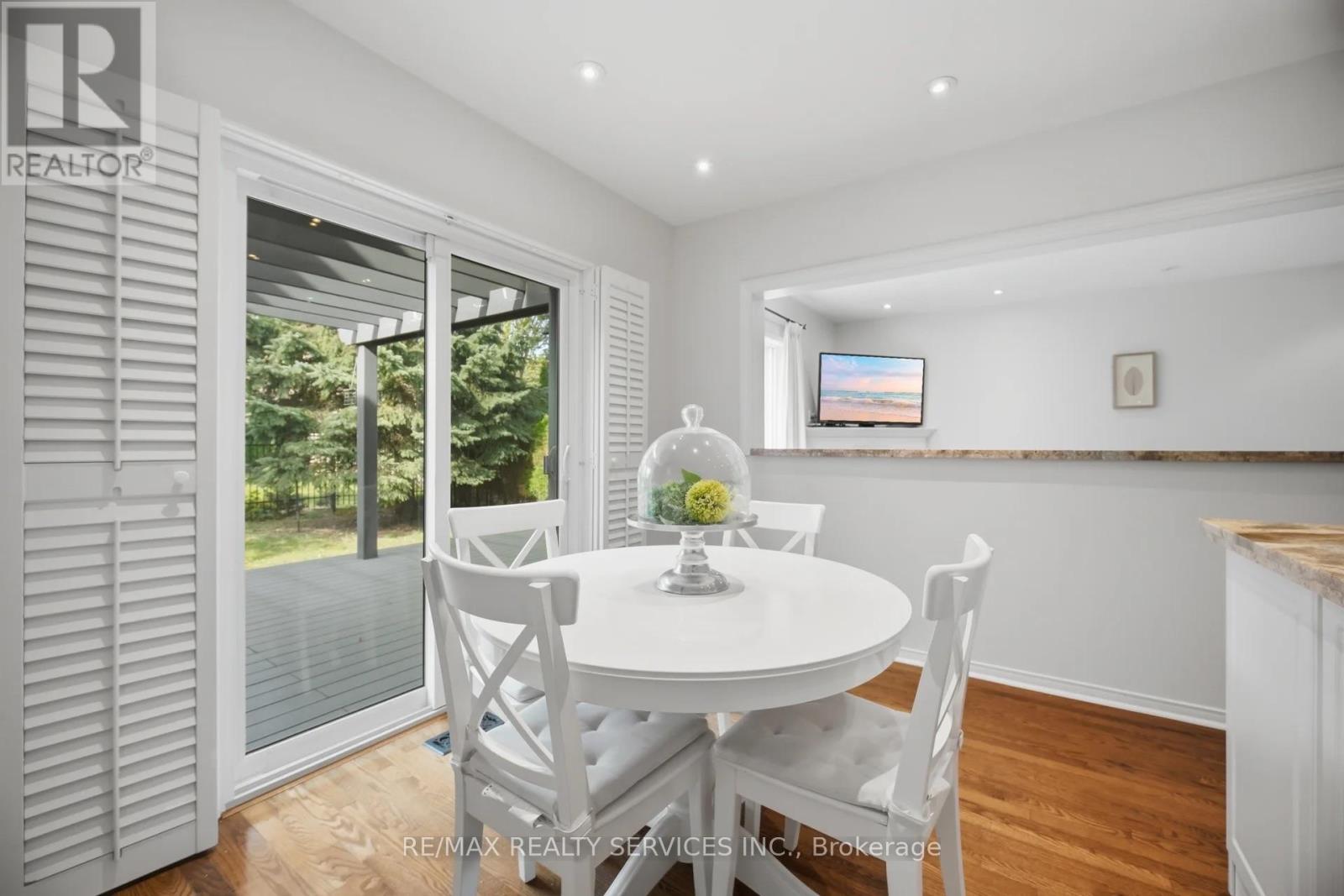 582 PLANTATION GATE, Newmarket (Summerhill Estates) — photo 12