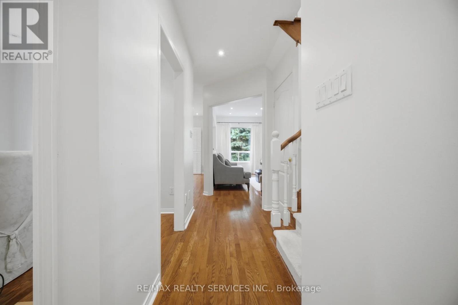 582 Plantation Gate — photo 19