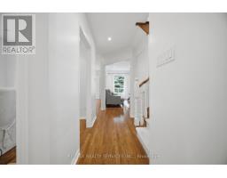 582 Plantation Gate, Newmarket, ON L3X2C2 Photo 19