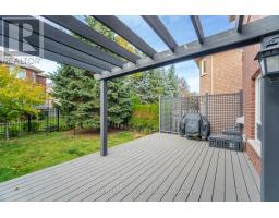 582 Plantation Gate, Newmarket, ON L3X2C2 Photo 32