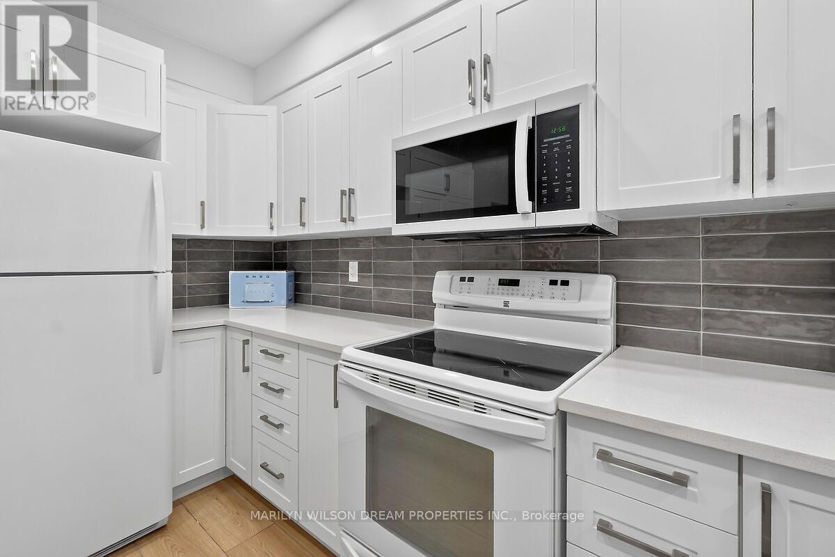 121 St Laurent Boulevard — photo 14
