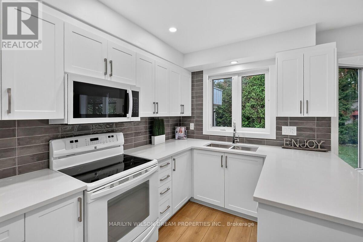121 St Laurent Boulevard — photo 15