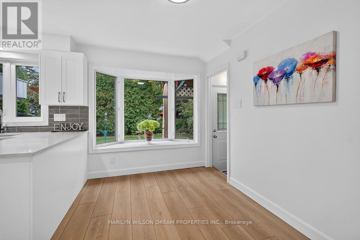 121 St Laurent Boulevard — photo 16