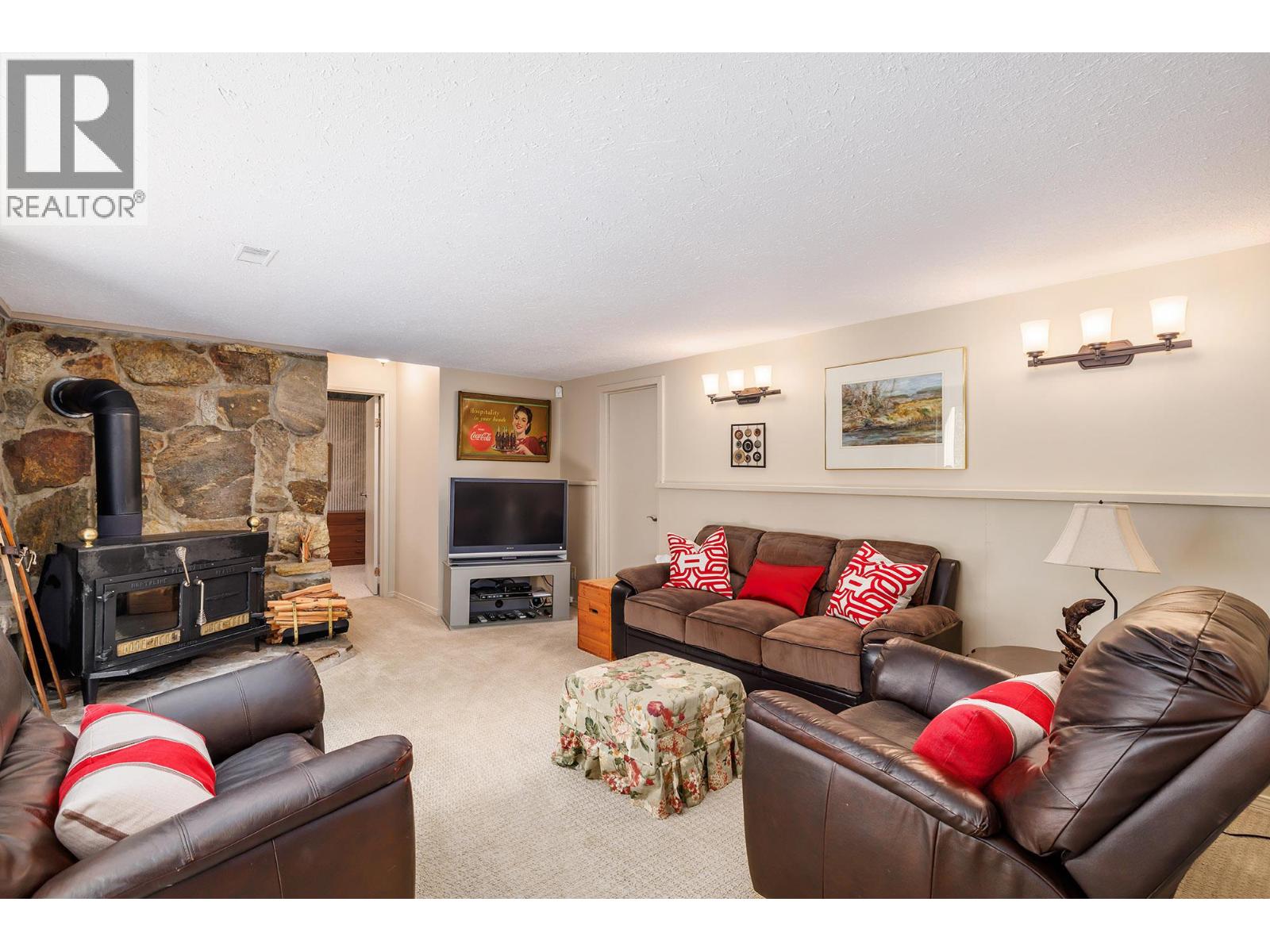 4614 Mission Ridge Court, Kelowna