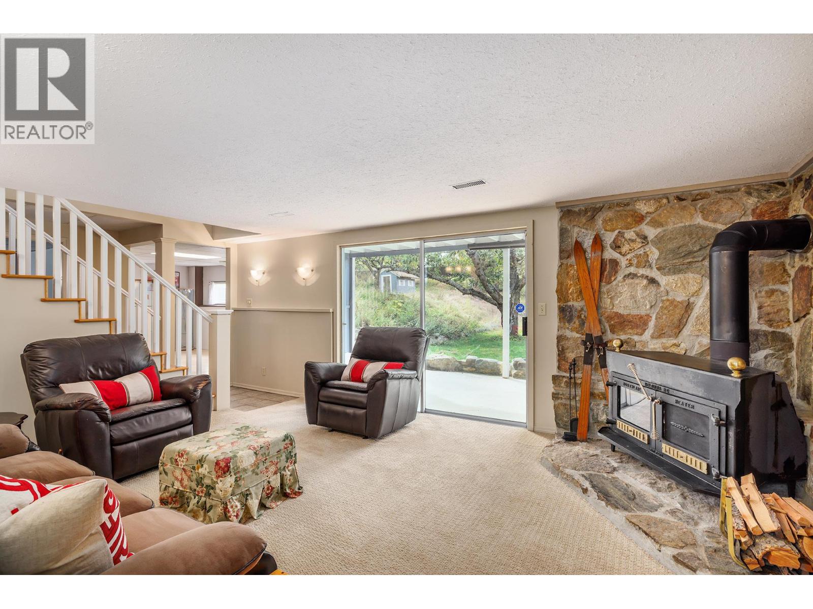 4614 Mission Ridge Court, Kelowna