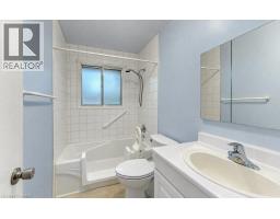 25 Applewood Avenue, Kitchener, ON N2B1V9 Photo 24