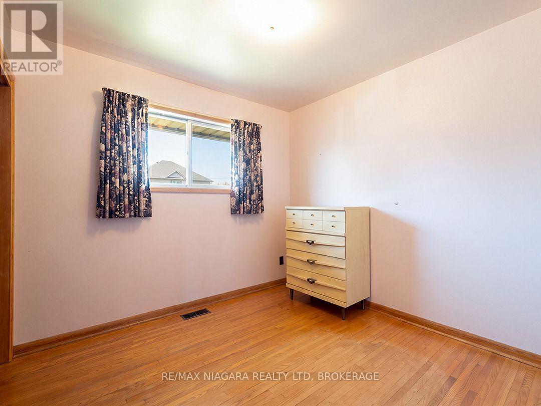 109 Hampton Avenue — photo 17