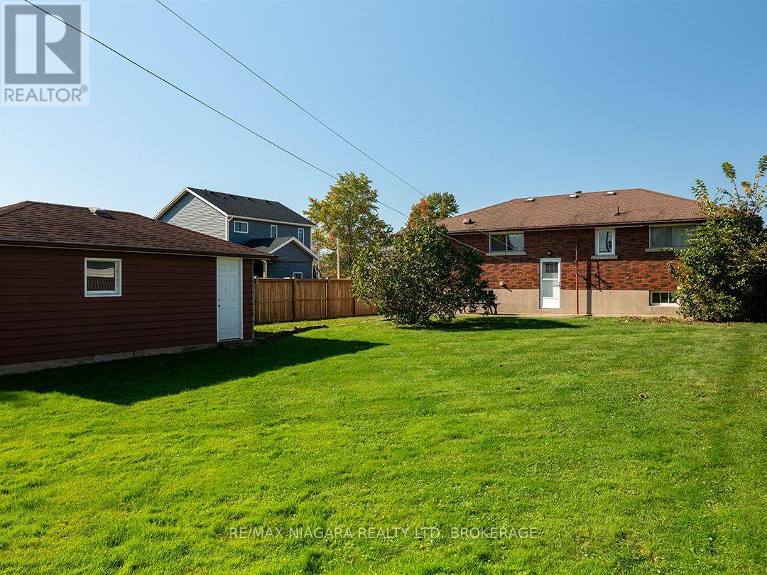 109 HAMPTON AVENUE - 5