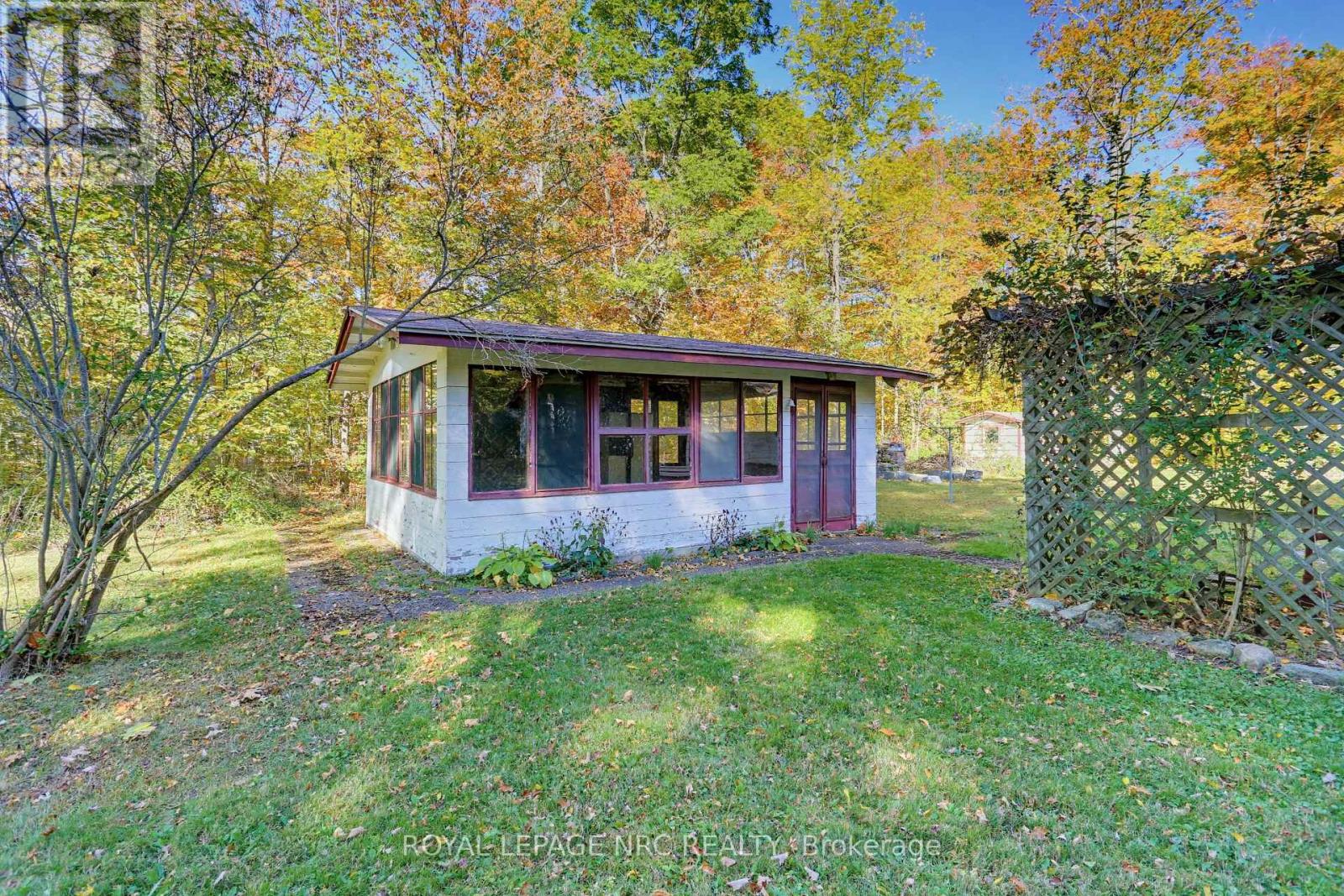 3052 Maple Avenue — photo 26