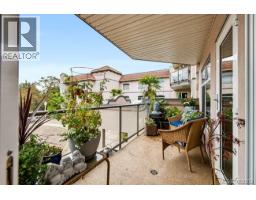 204 1083 Tillicum Rd, Esquimalt, BC V9A7L7 Photo 23