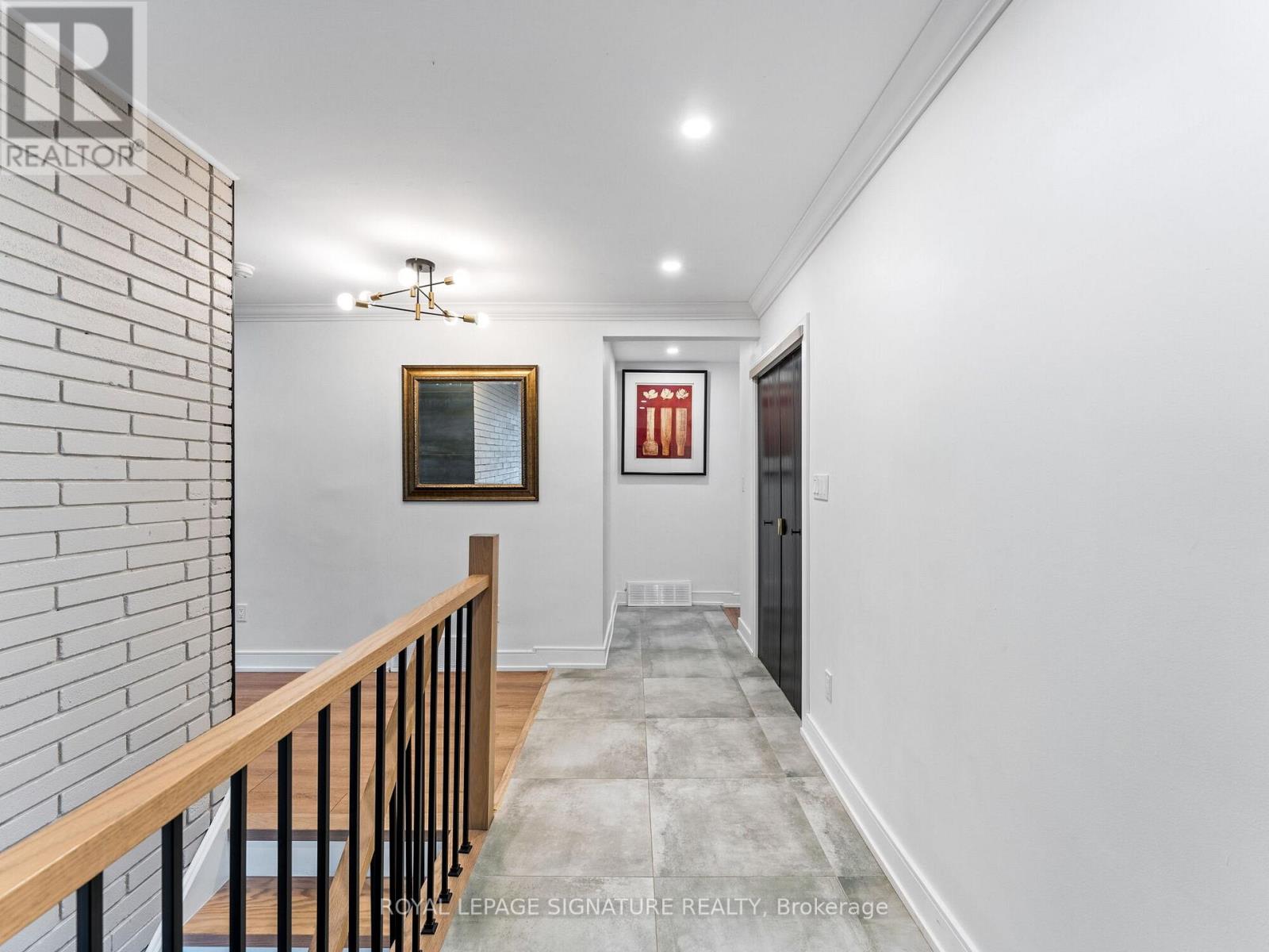 1620 ISLINGTON AVENUE, Toronto (Princess-Rosethorn) — photo 2