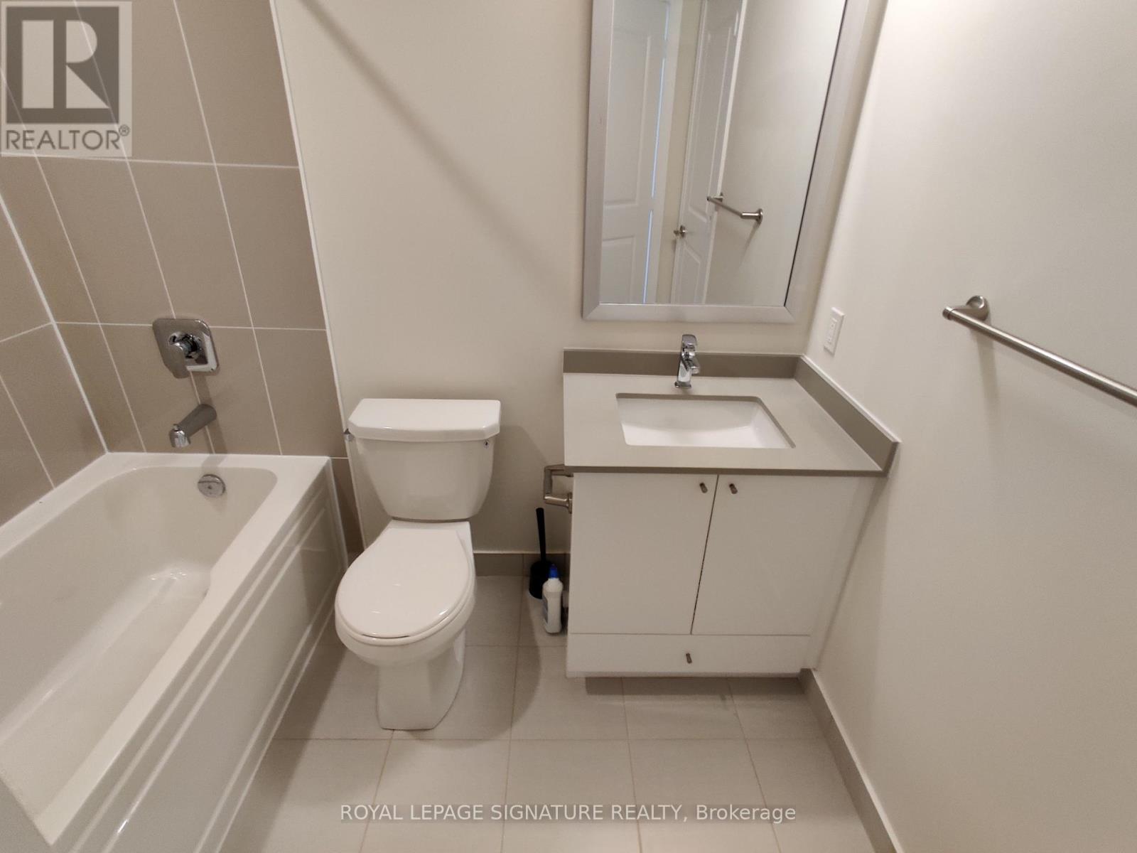 35 Watergarden Drive — photo 14