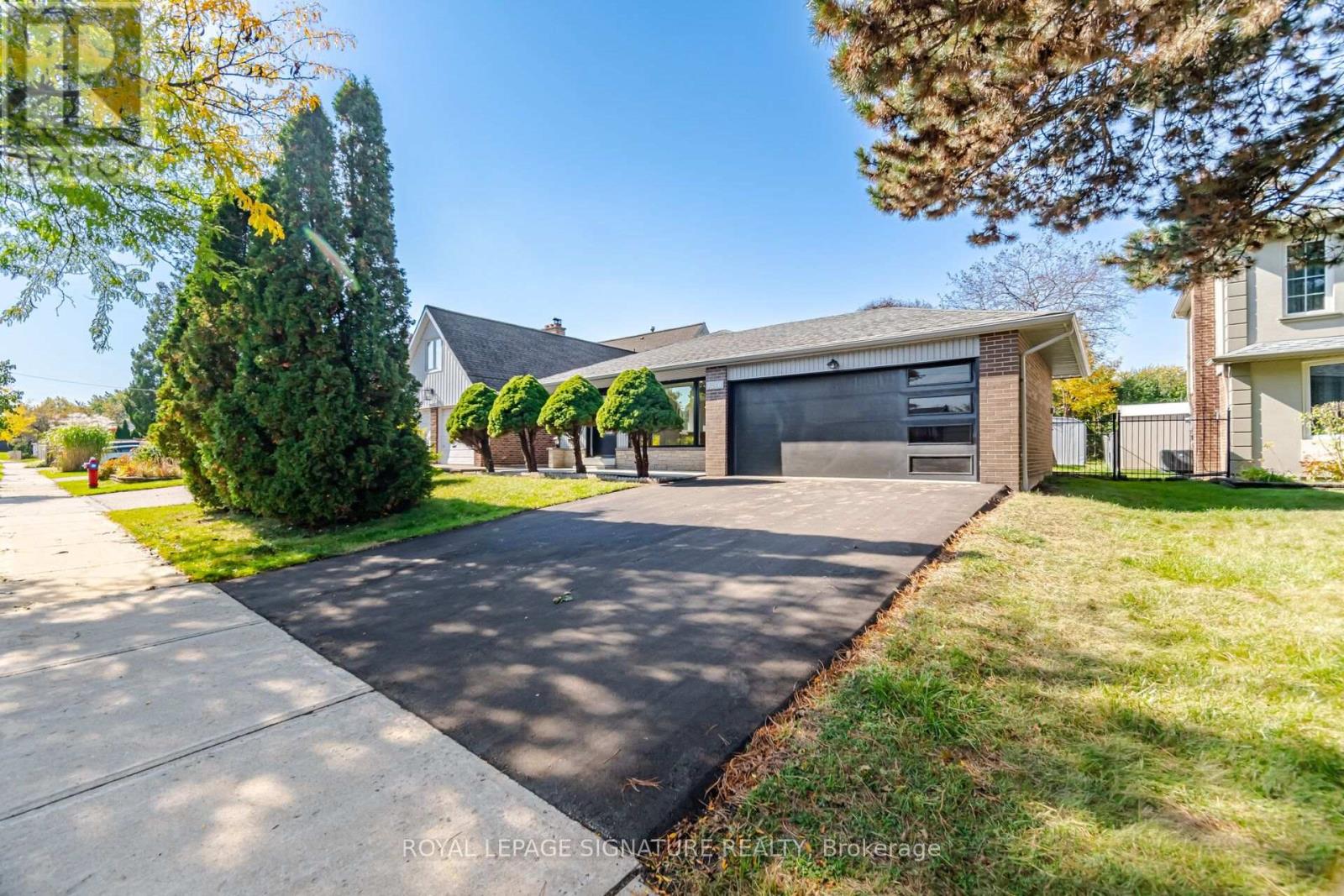 2651 THORN LODGE DRIVE, Mississauga (Sheridan)