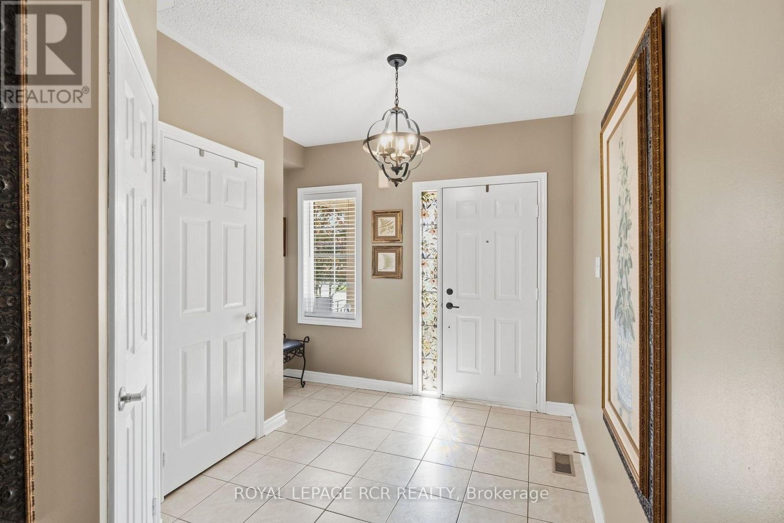 21 CEDARGROVE ROAD, Caledon (Bolton West) — photo 4