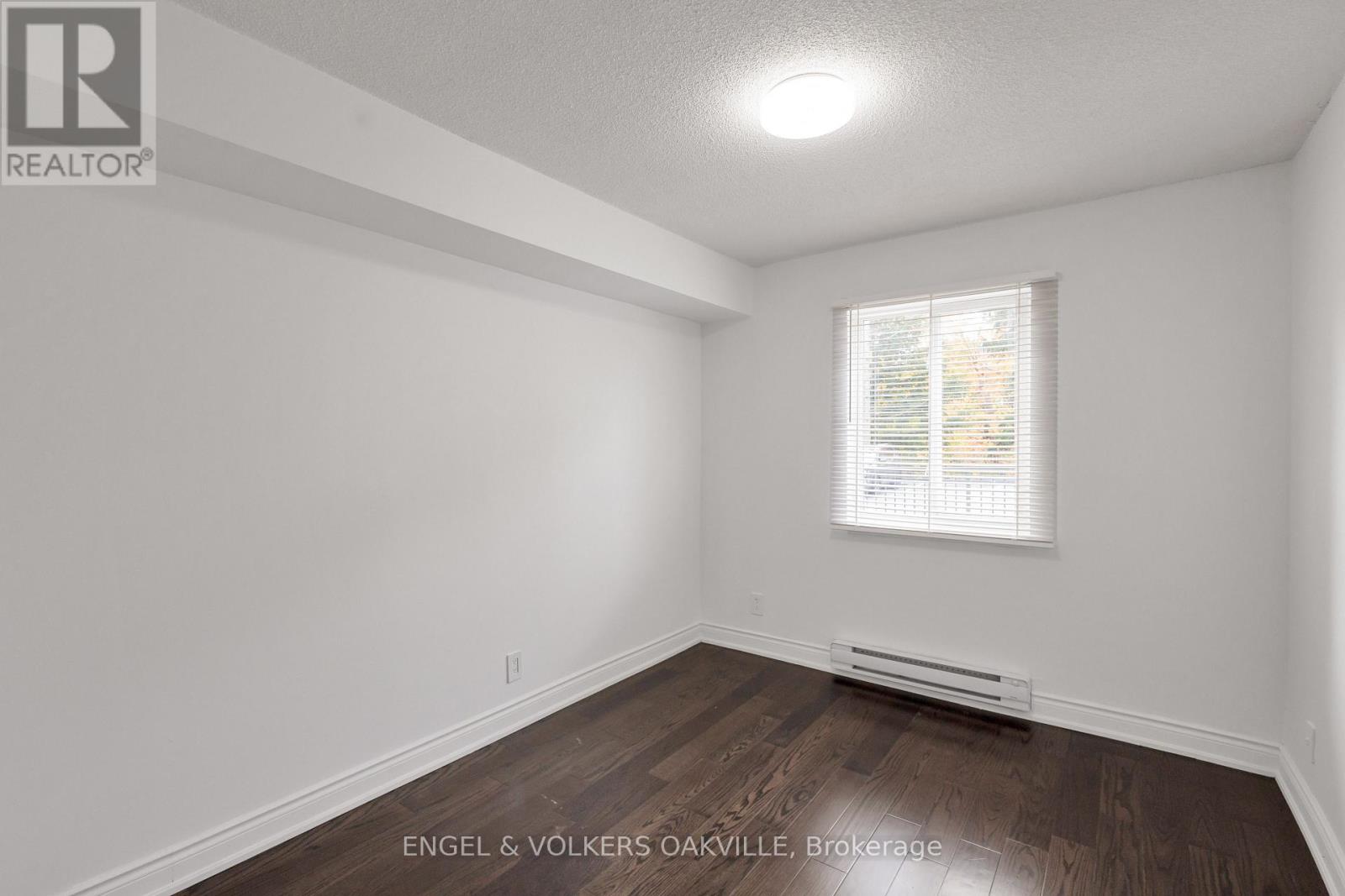 1450 Glen Abbey Gate — photo 18