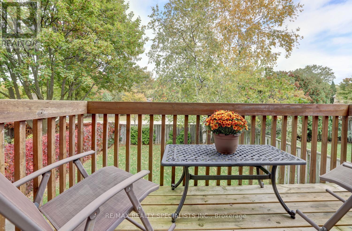 1027 Serdica Court, Mississauga, ON photo 13