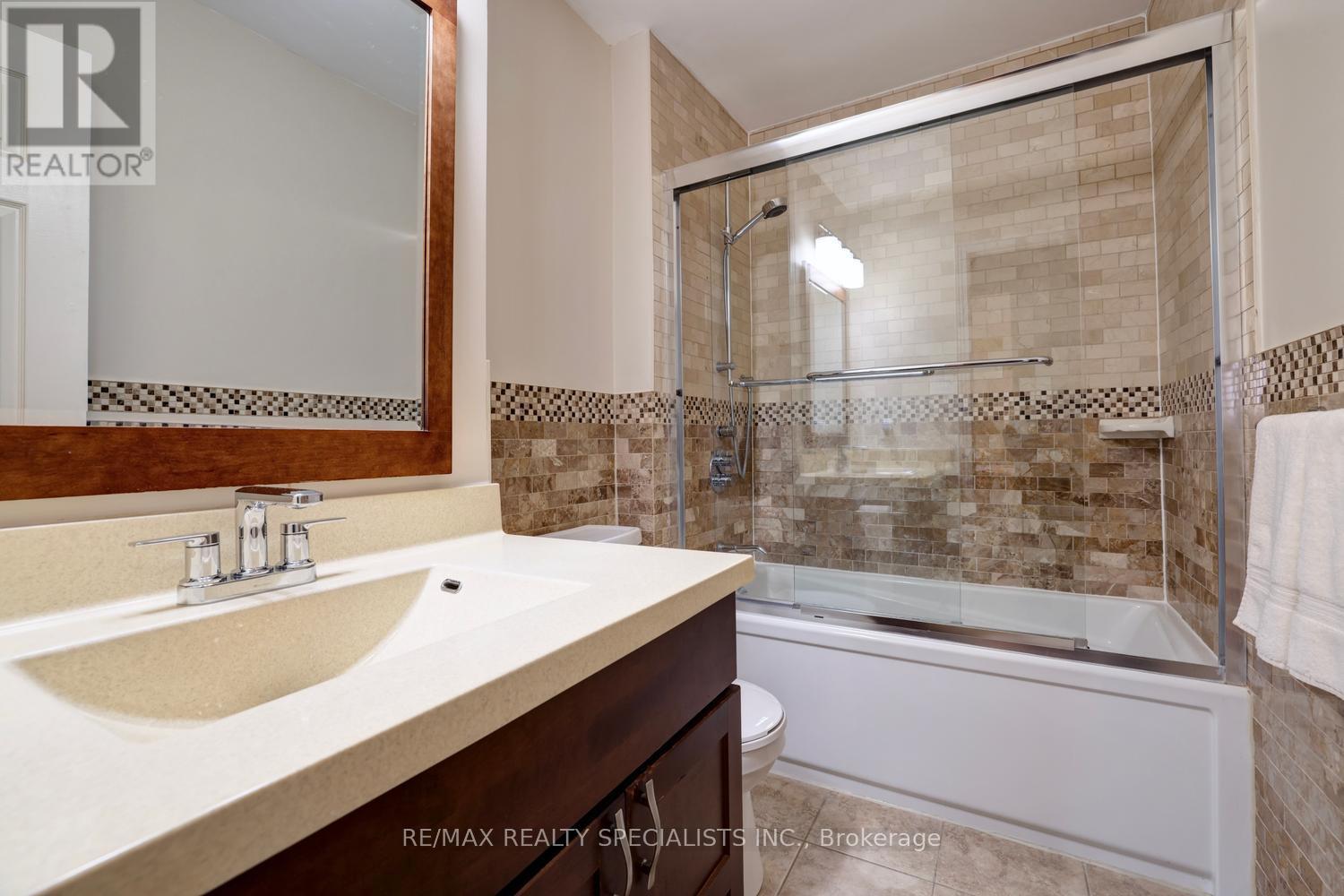 1027 Serdica Court, Mississauga, ON photo 19