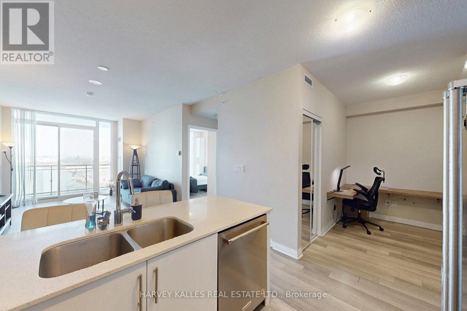 5033 Four Springs Avenue — photo 21
