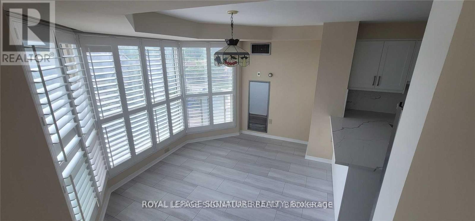 604 - 2155 BURNHAMTHORPE ROAD, Mississauga (Erin Mills) — photo 4