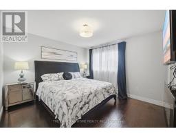 8 Vauxhall Crescent, Brampton, ON L7A3A3 Photo 24