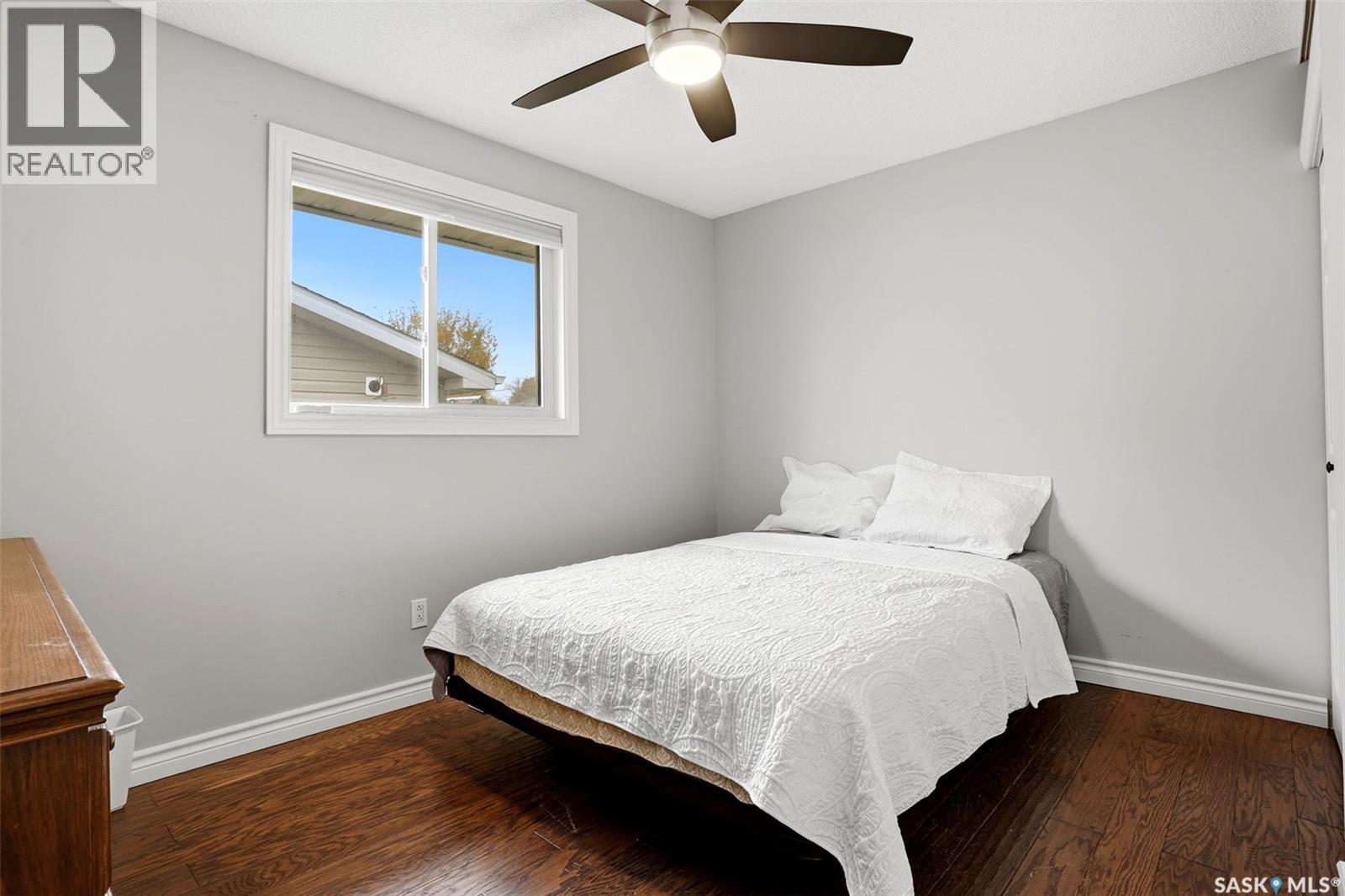 747 Sneddon STREET - 16