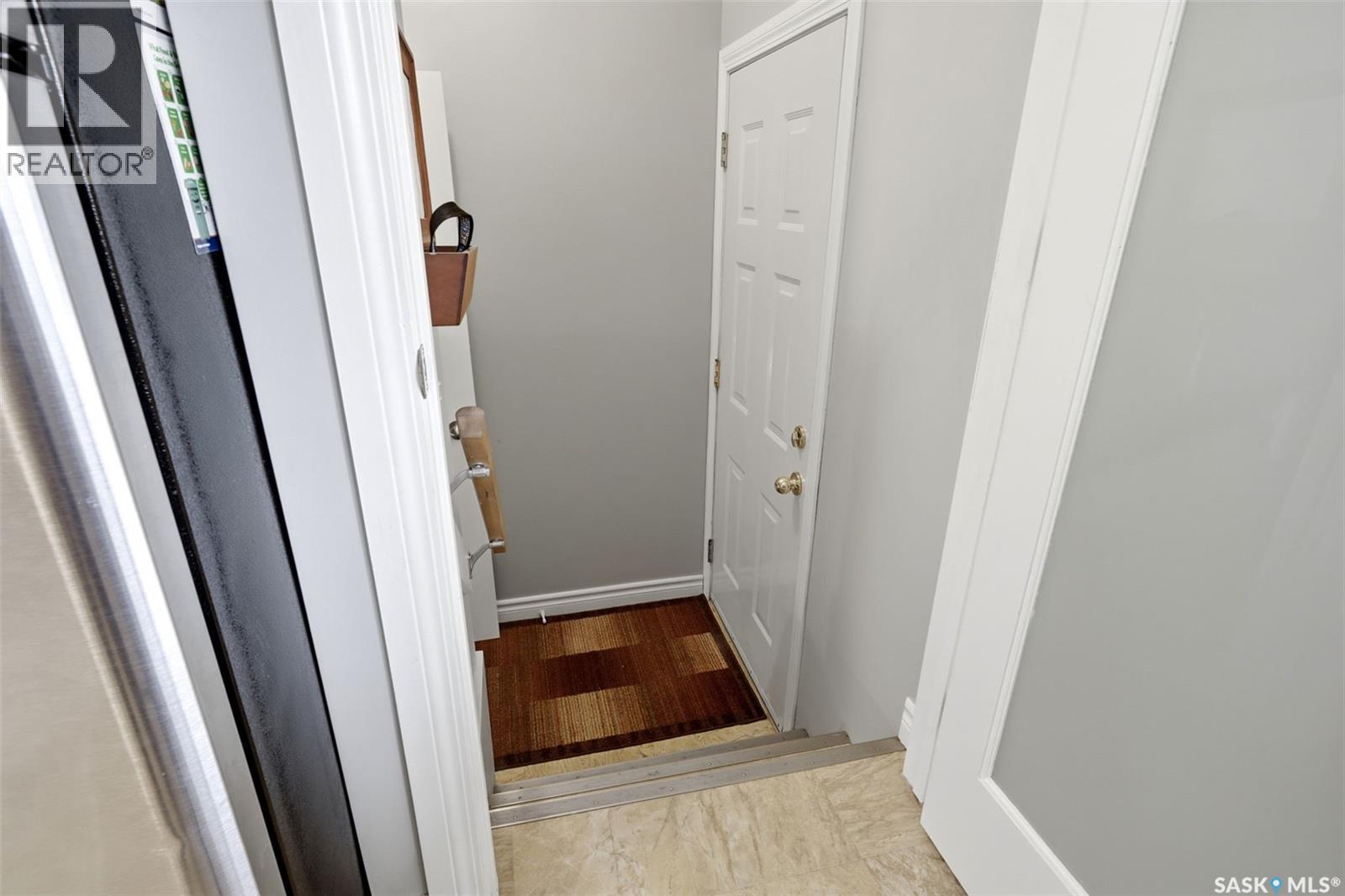 747 Sneddon STREET - 20