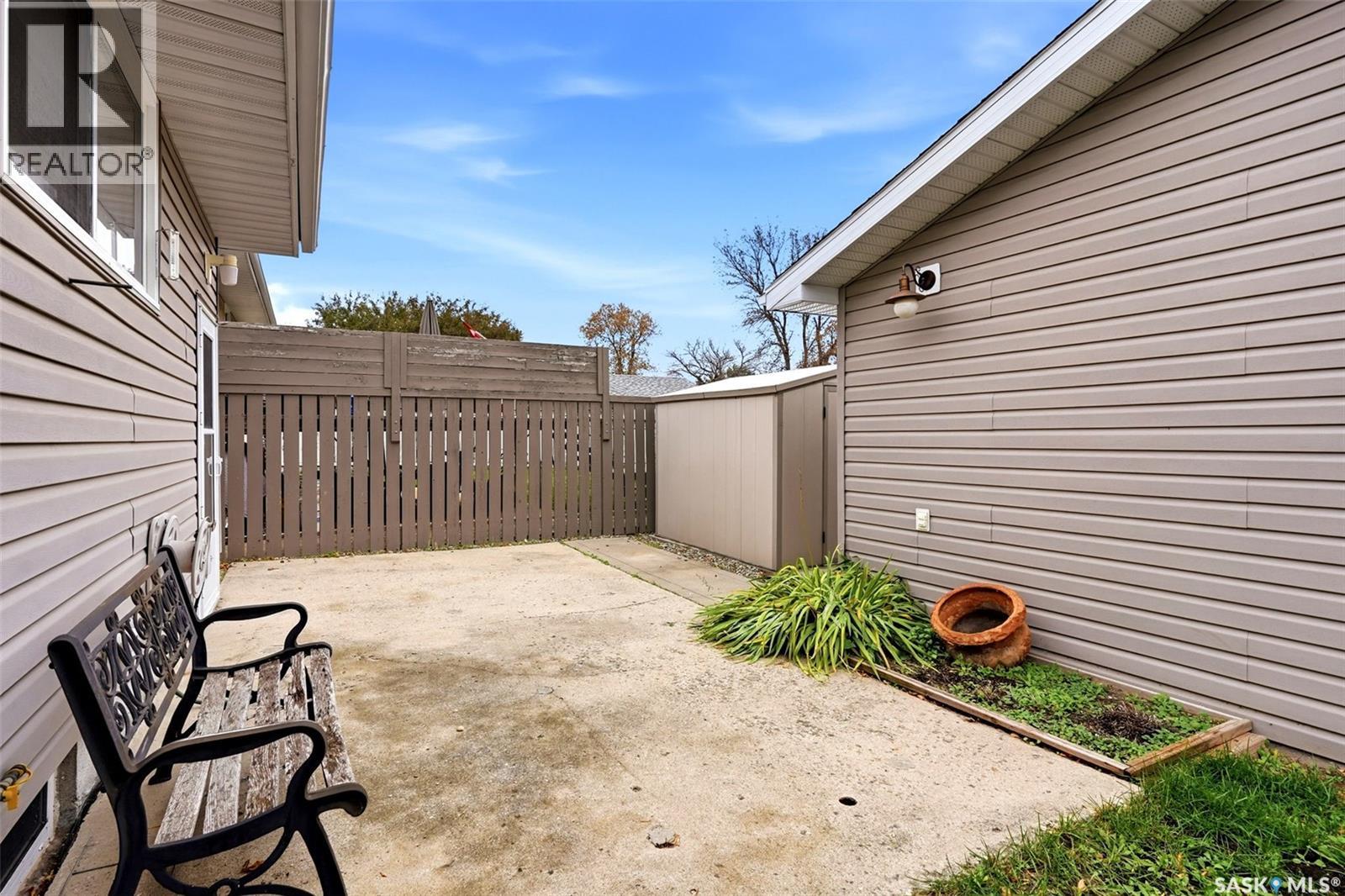 747 Sneddon STREET - 38