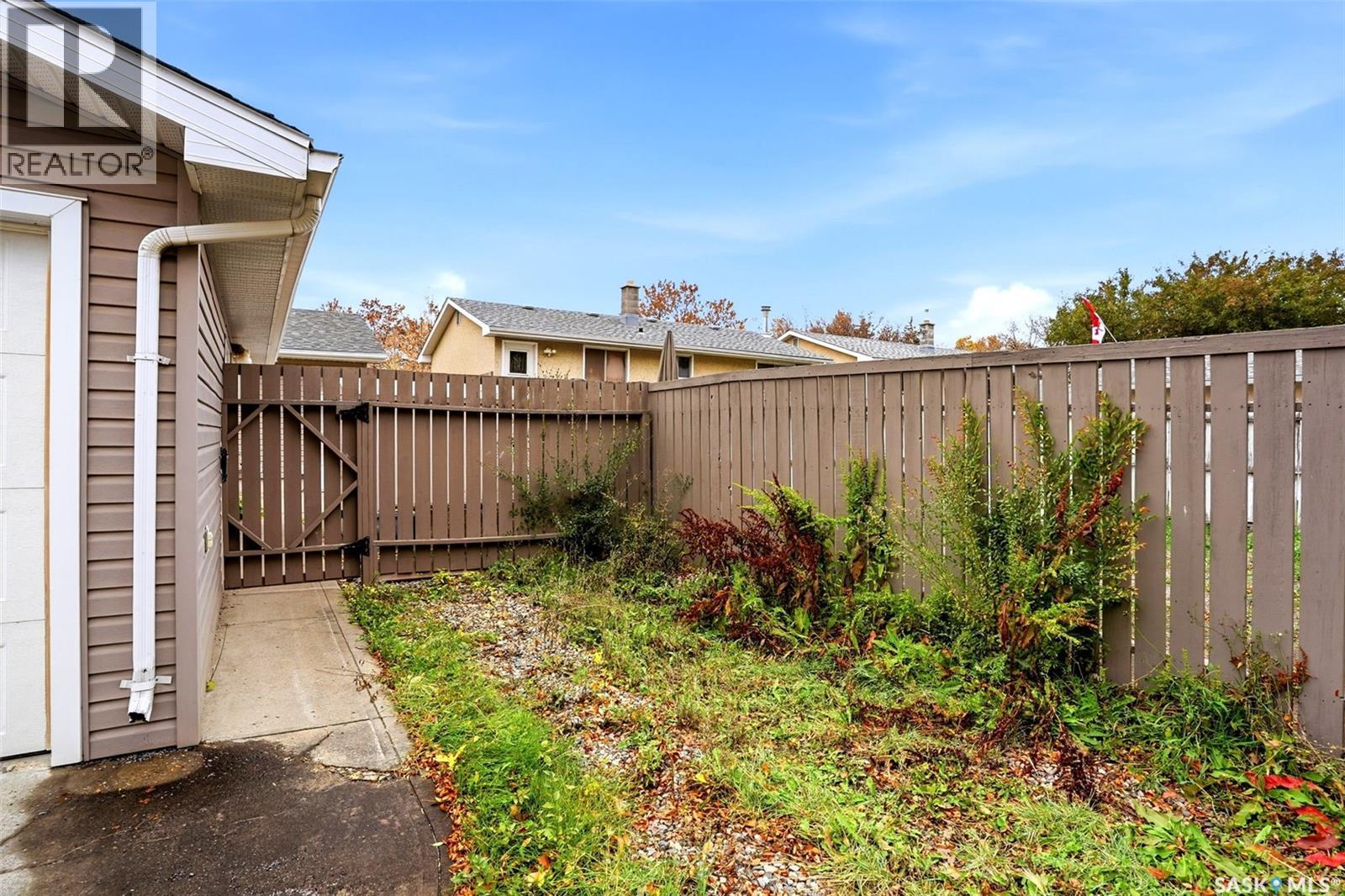 747 Sneddon STREET - 41
