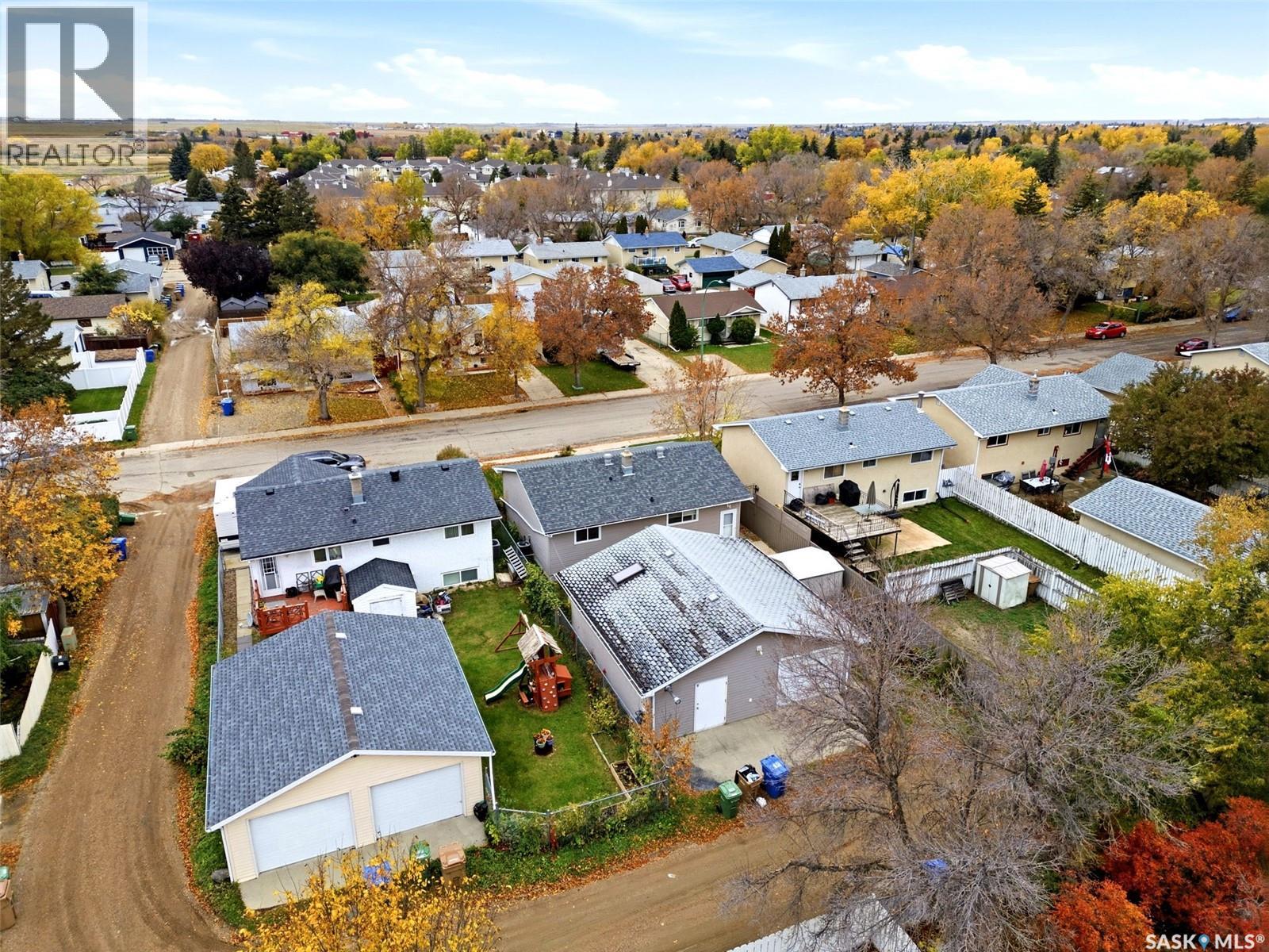 747 Sneddon STREET - 47