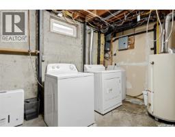 747 Sneddon Street, Regina, SK S4T6H3 Photo 30