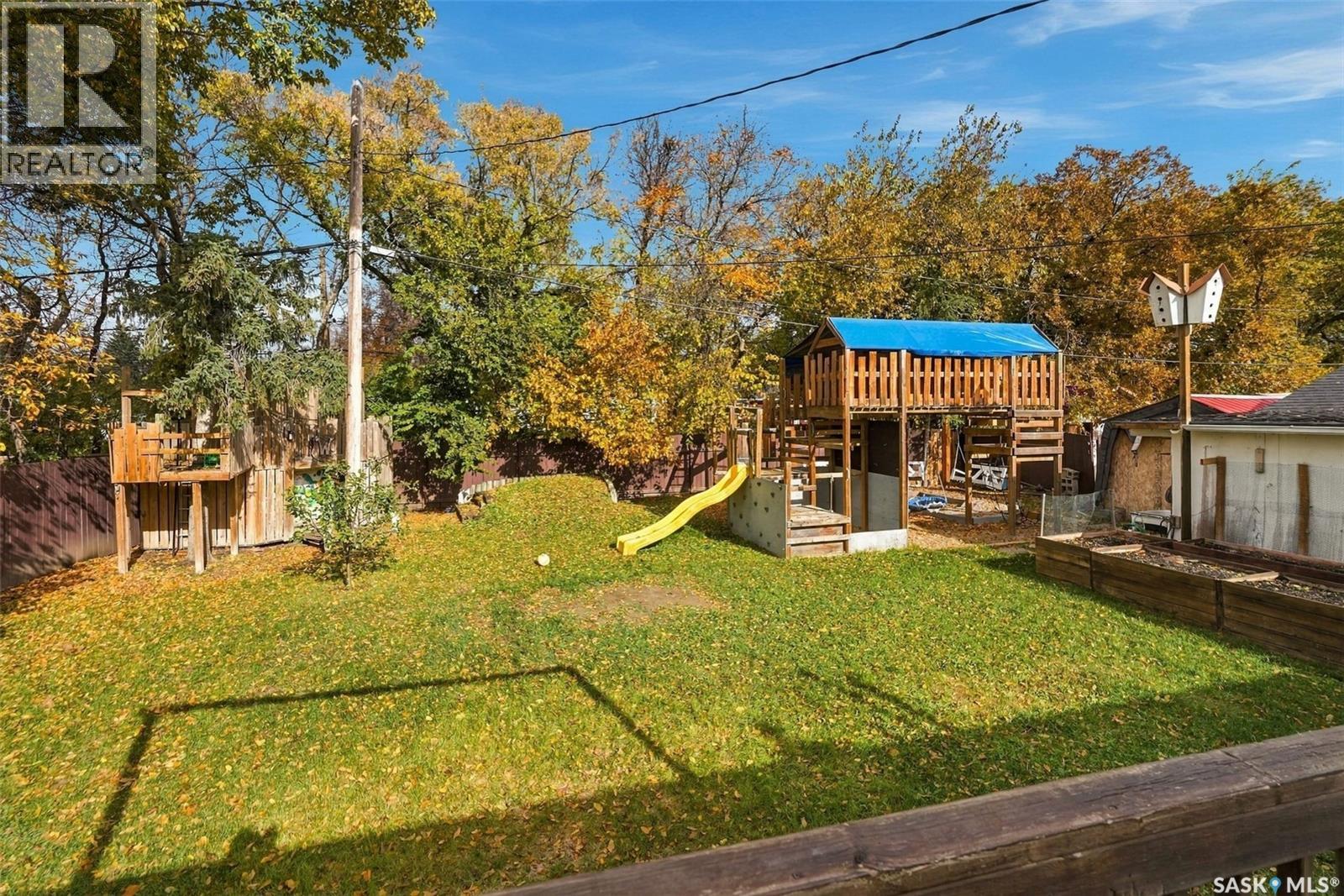 546 Elm CRESCENT - 50