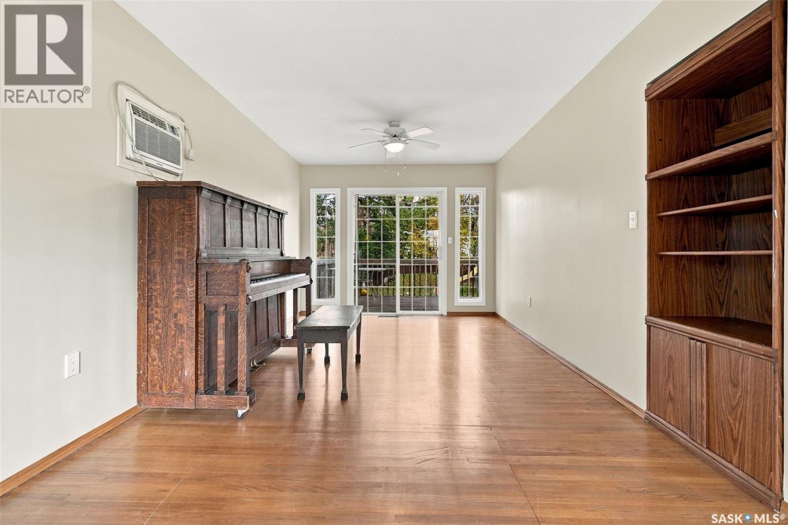 546 Elm CRESCENT, Caronport — photo 9