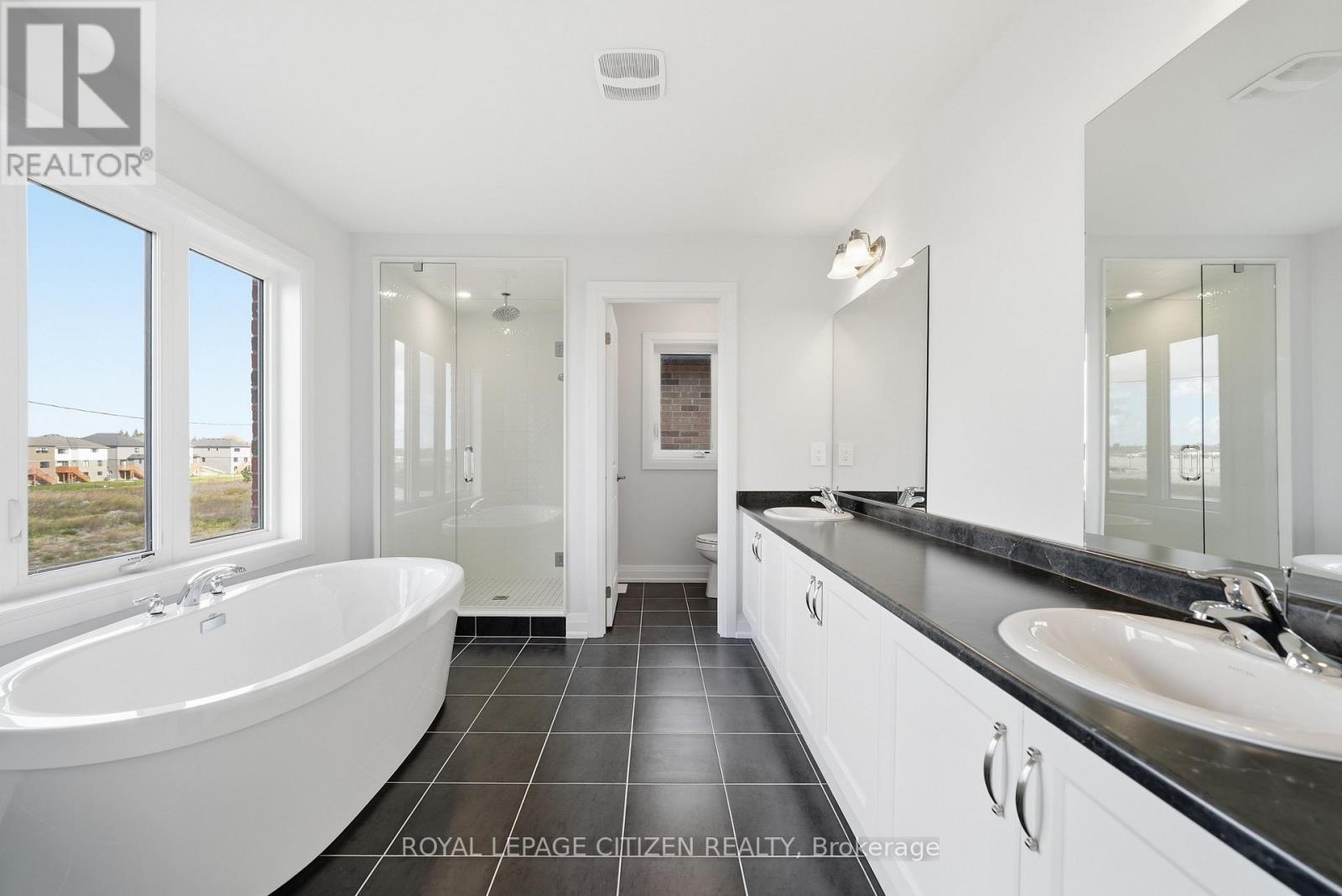 96 Butler Boulevard, Kawartha Lakes, ON photo 43