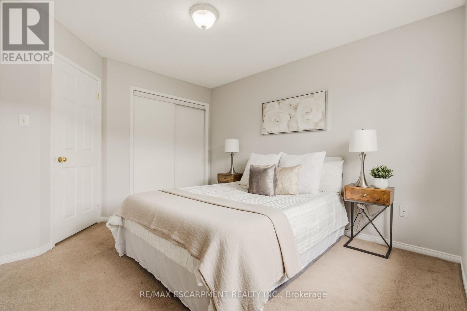 54 DUNCAN AVENUE, Brantford — photo 10