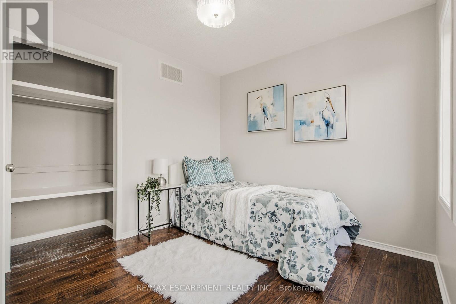 54 DUNCAN AVENUE, Brantford — photo 12