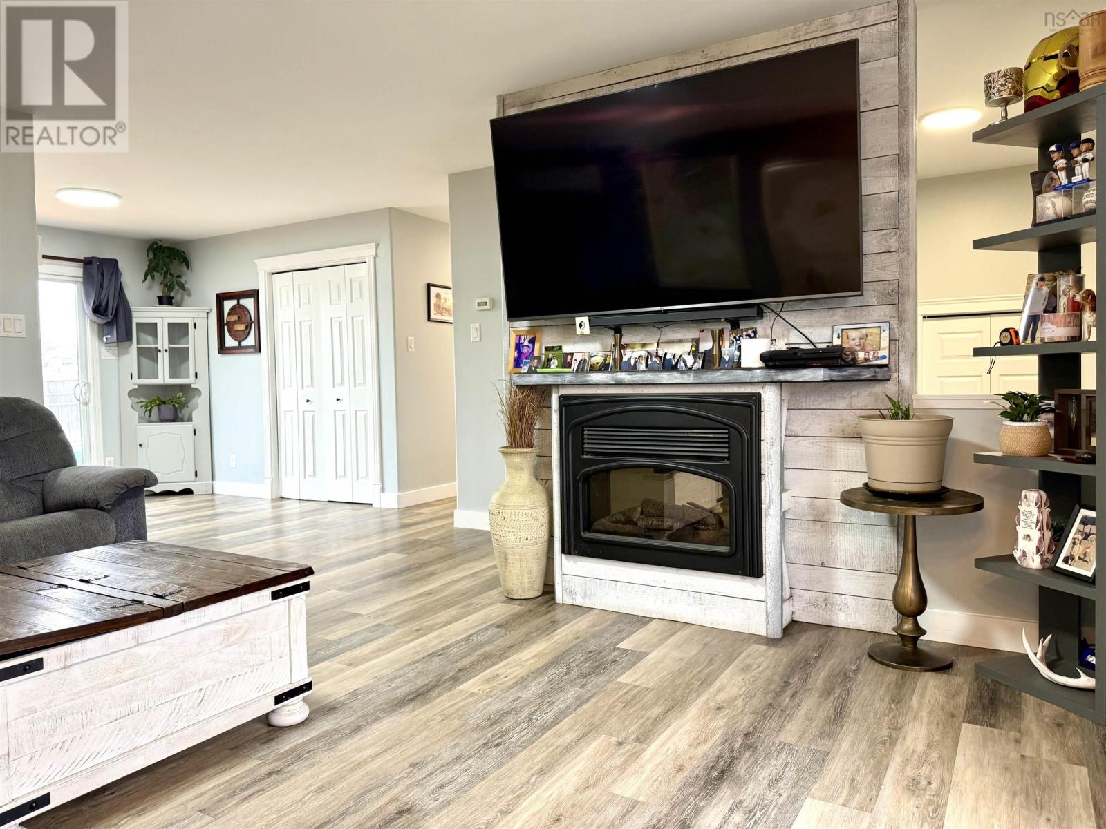 6 Paradise Avenue - 22