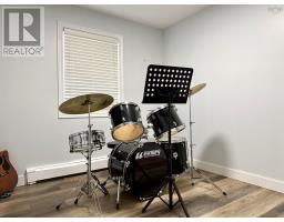 6 Paradise Avenue, Amherst, NS B4H4W8 Photo 35