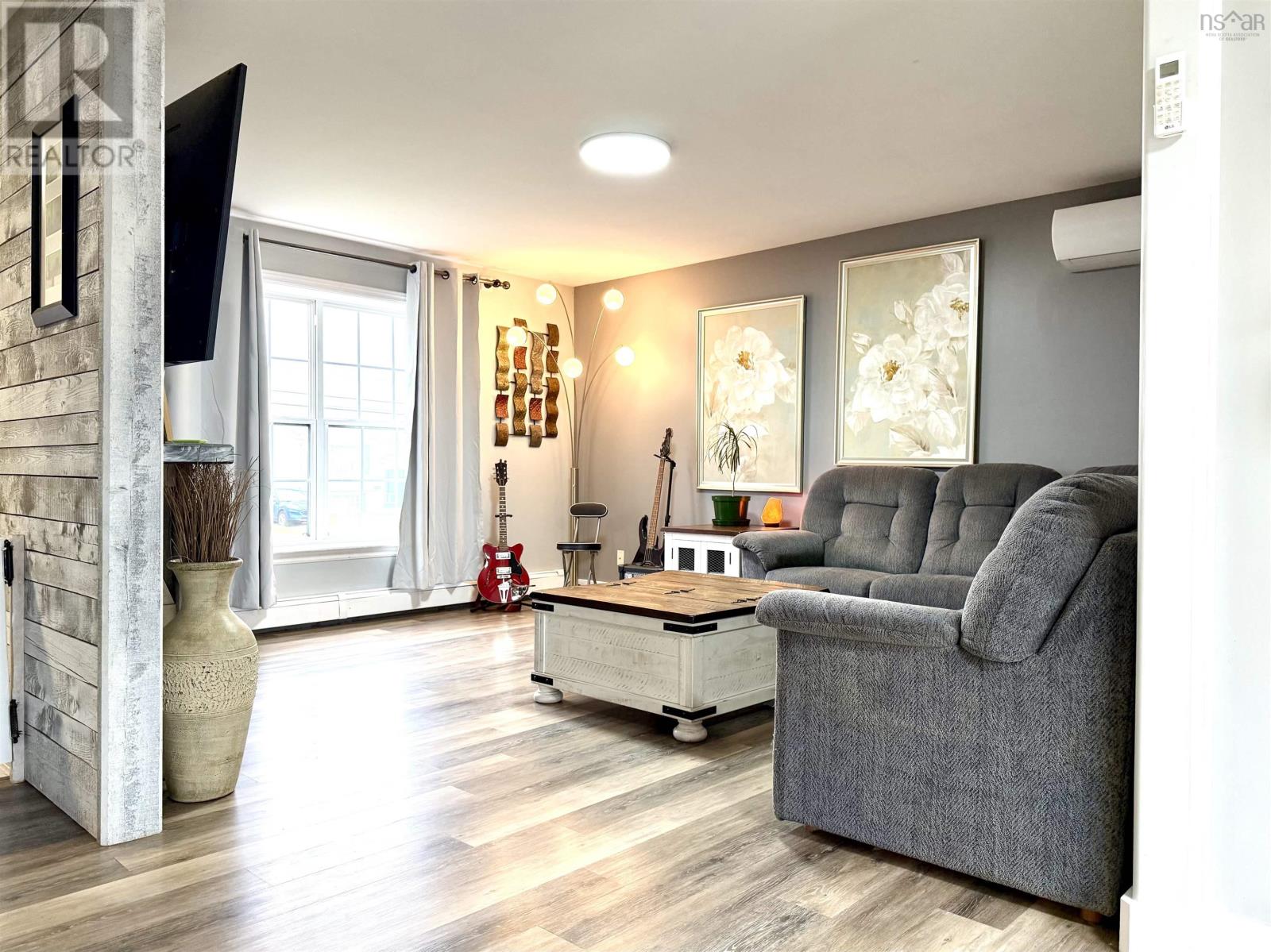 6 Paradise Avenue - 21