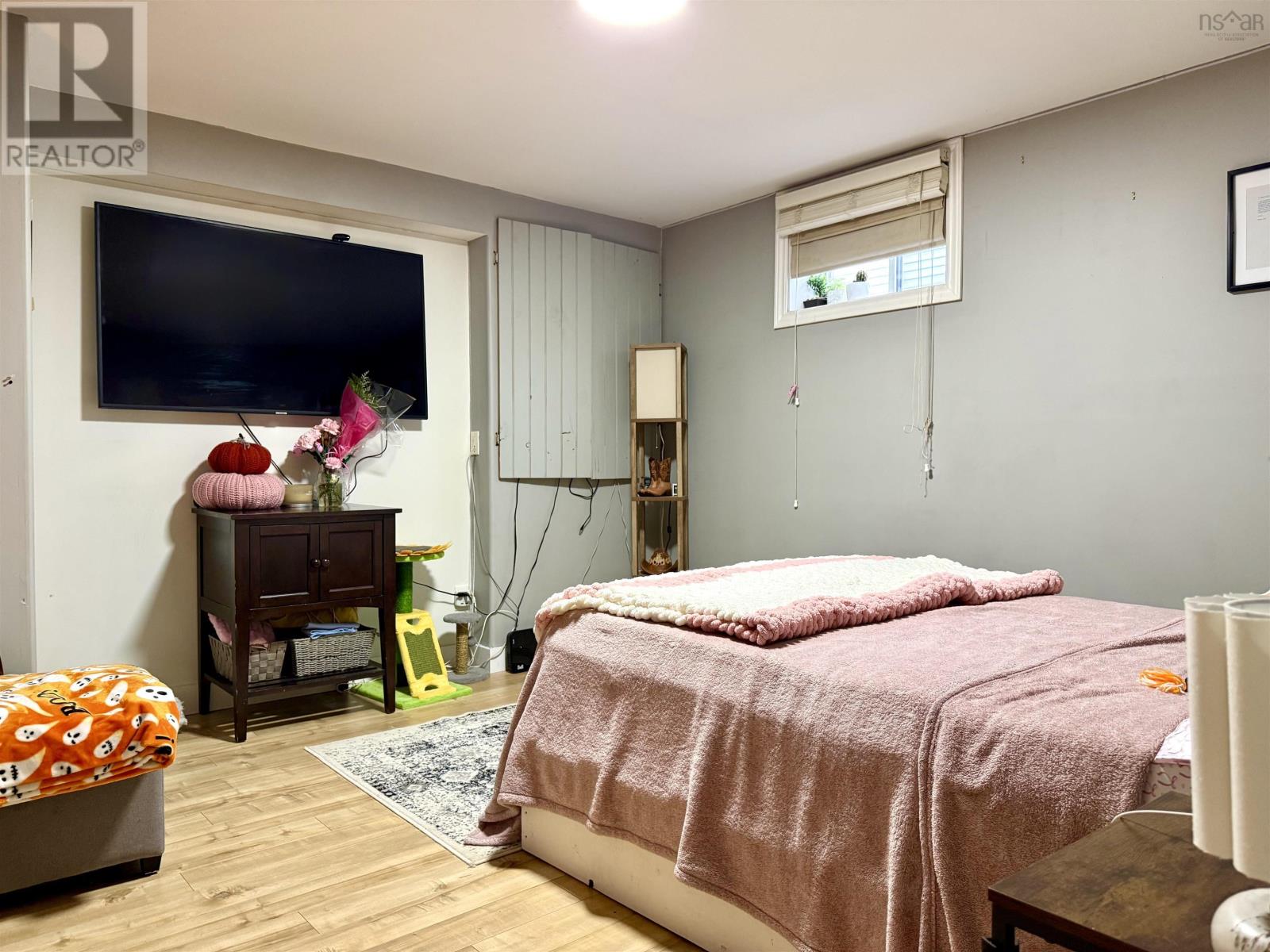 6 Paradise Avenue - 44