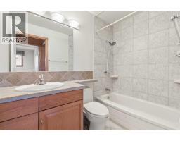 4316 53 Street NE - photo 18