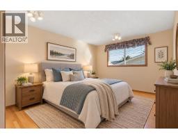 4316 53 Street NE - photo 15